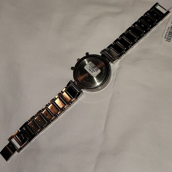 Women’s Brand New Watch NY & C Silvertone with Crystal Bezel & 3 Faux Subdials - Picture 6 of 11